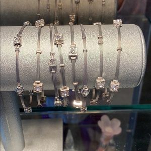 🌺8 Bangles Bracelets With Rhinestones